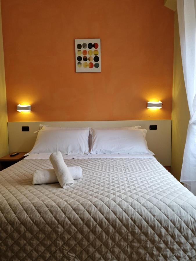 Hotel La Rocca Сан Марино Екстериор снимка