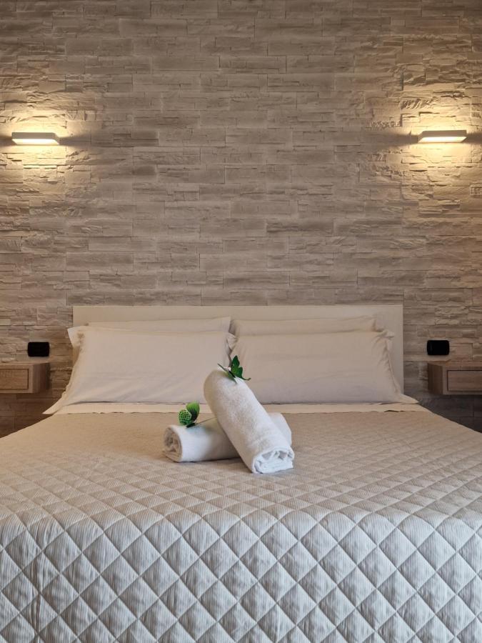 Hotel La Rocca Сан Марино Екстериор снимка